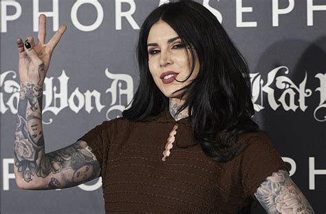 Kat Von Ds Tattoos: What Shes Covered With Black Ink so Far ...